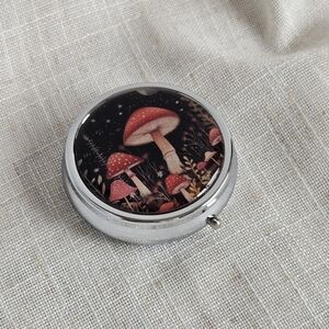 Mushroom Design Silver Pill Box